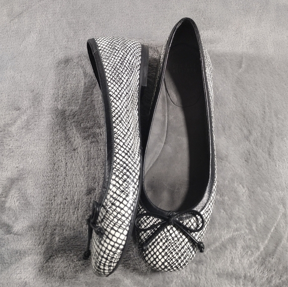 Stuart Weitzman Shoes Womens 8 M Geometric Ballet Flats Bow Black White - Picture 3 of 8
